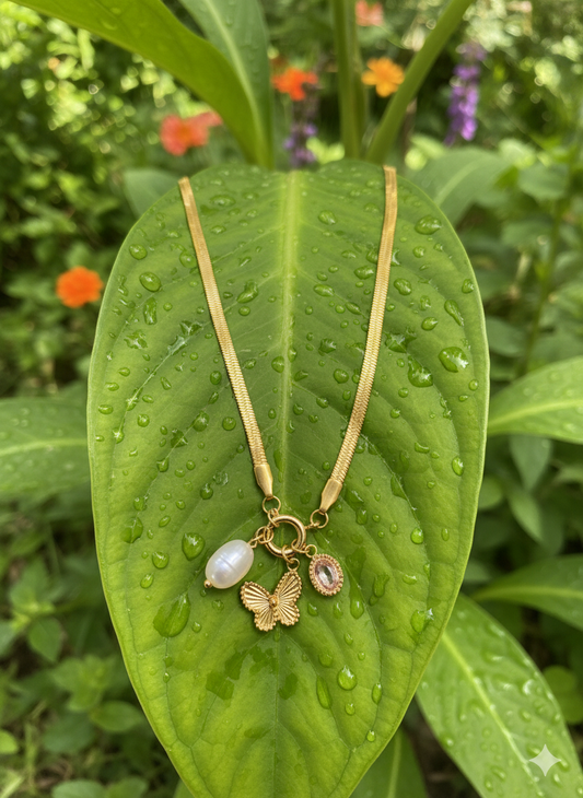 Golden Butterfly Pearl neckpiece (modn4)