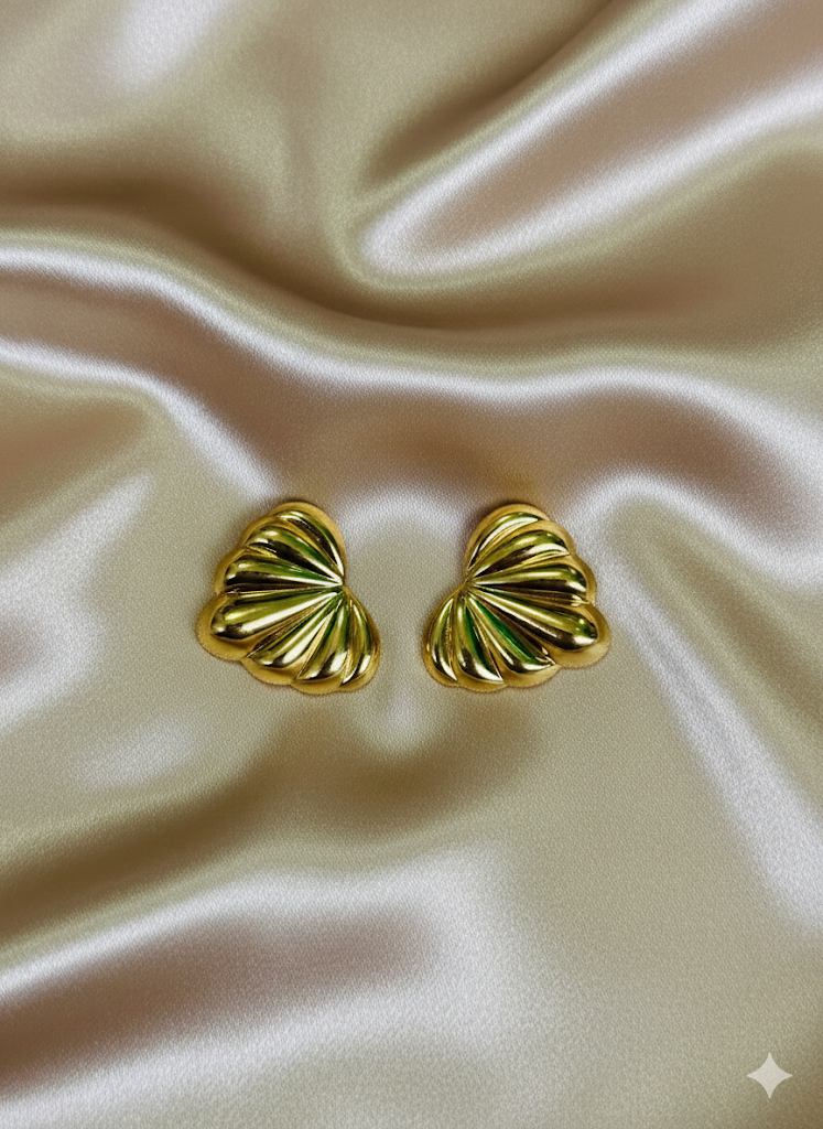 Golden Scallop Fan Earrings