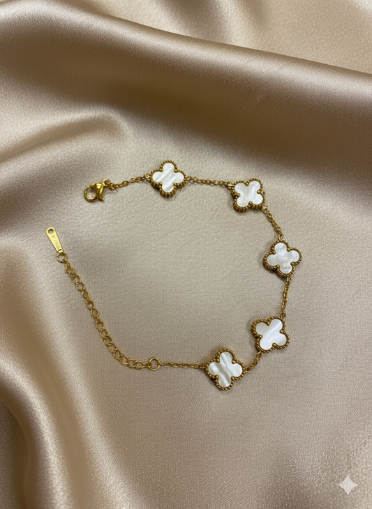 White blossom clover bracelet